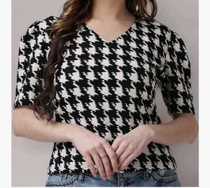 Houndstooth Print Top