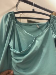 Chic Teal Crop Top