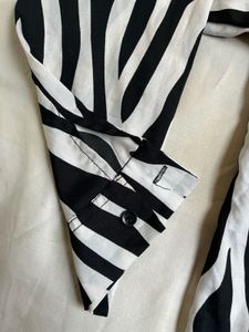 ZARA shirt🖤🤍