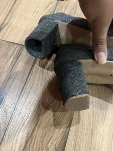 Sparkly Dark Grey Heel Shoes