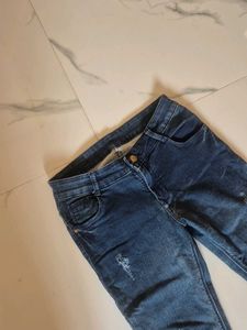 Distressed Skinny Jeans