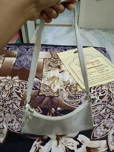 White Shoulder Bag