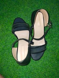 Stylish Black Transparent Girls Heels Uk 4.5 Diwal