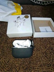 Bluetooth 5.3 Wireless Earbuds with Mic & Charging