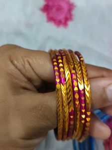 5 Set Metal Bangles