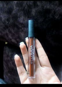 2 Lipstick Combo : Oriflame &amp; SH Huda Beauty