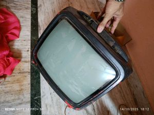 Old black and white picture tube tv