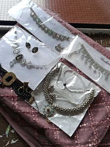 Necklace Set🩷🥰