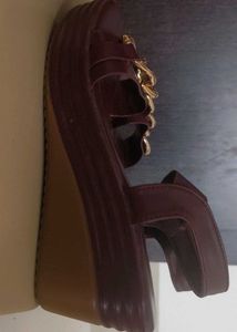 Bata Chain Detail Sandals