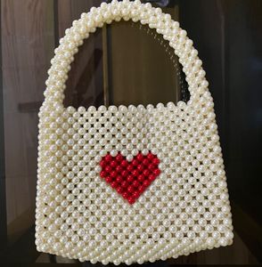 pearl beaded handbag🦢🤍❤️