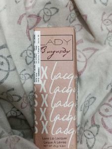 Lady Burgundy Luxe Lip LacquerPetra (6.6ml)