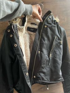 Brand New Leather Jacket With Fur Inside 🖤