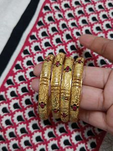 Gold-Plated Bangle Set