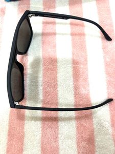 Lenskart Vincent Chase Polarized Sunglasses- NEW