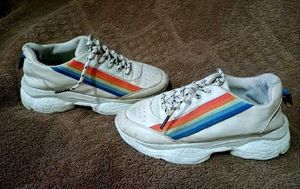 Trendy Sneakers