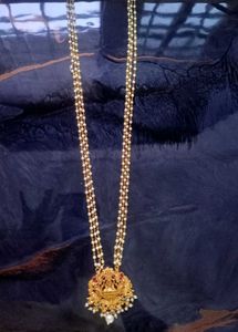 Elegant Gold-Tone Necklace