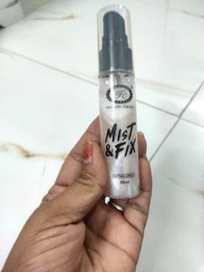 Fashion Colour setting spray