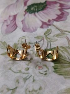 Gold Heart Hoop Earrings