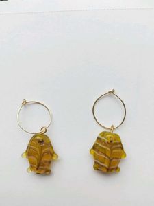 Pretty glass jelly beads earrings.