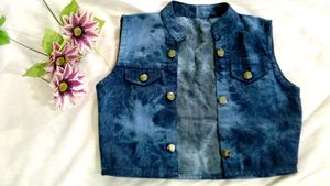 Sleeveless denim overcoat