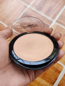 Miss Claire Strobing Powder - Highlighter