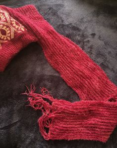 Maroon Patterned Woolen Cap