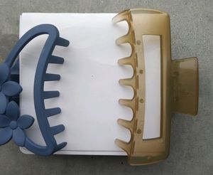 Hair Claw Clip