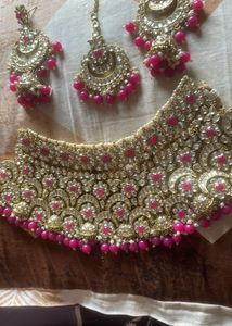 bridal necklace set .