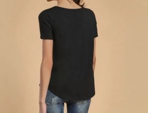 Chic Slogan Black Tee With Short Sleeves