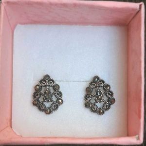 Silver Studs Earrings