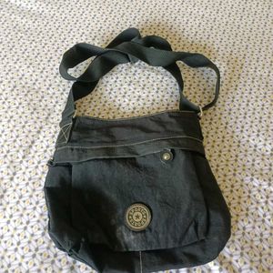 Black sling bag