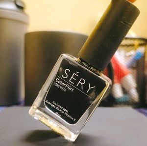 Sery ColorFlirt Long Wear Nail Polish