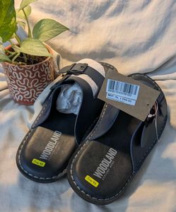 Woodland PU slipper size 9 🔥