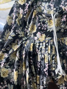 Sleeves Less  Suit And Salwar