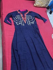 Elegant Blue Embroidered Kurta