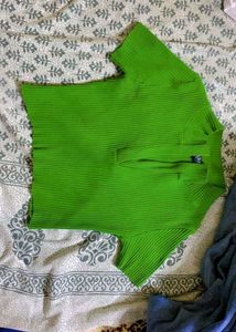 GAP Green Ribbed Mock Neck Top