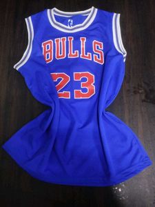 Oversized Bulls Half T-shirt