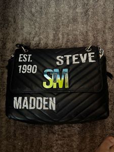 New Steve Madden Sling Bag ( Check Flaw)