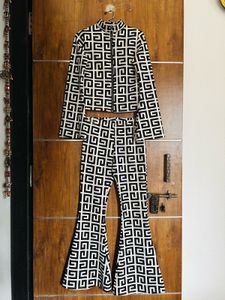 Geometric Printed Monochrome High Neck Cordset