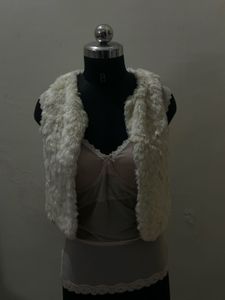 H&amp;m Cropped Fur Jacket