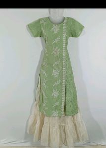 Multicolored Embroidered Kurta Set (Women)