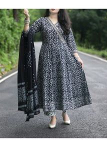 Type: Anarkali Kurta, Bottom &amp; Dupatta Set Slee• T