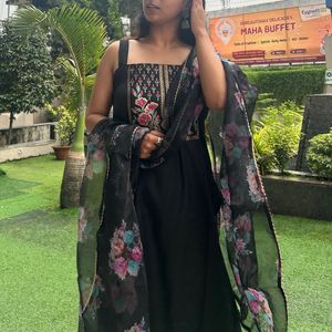 Customized Black Kurti Set