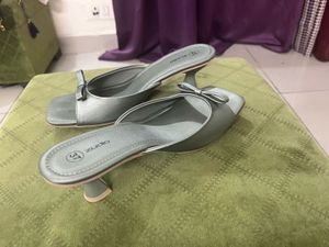 Zudio Heels Size 37