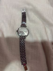 Elegant Women&#39;s Watch