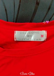 Red &#39;Chanel&#39; Graphic Tee