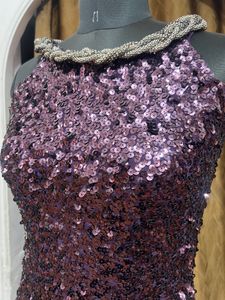 Sequence one piece with heavy chain on neck