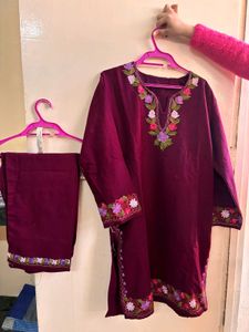 Kashmari Embroided Kurta Set