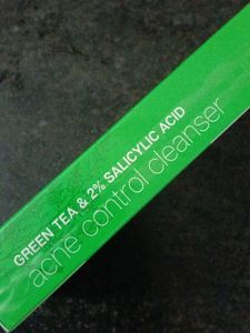 Jovees Derma Acne Control Cleanser