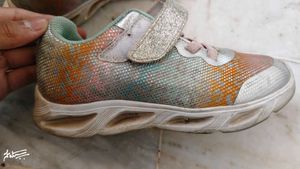 Light Shoes